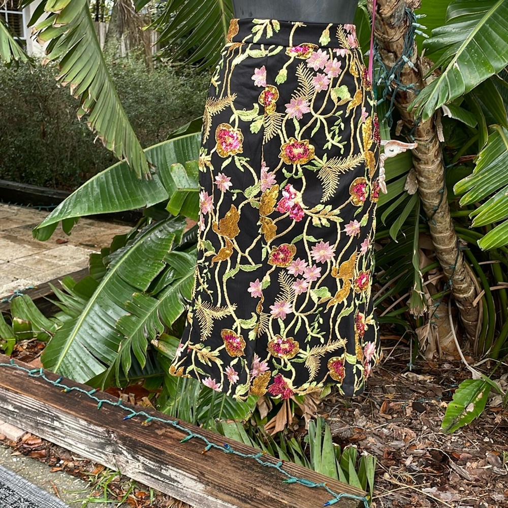 Nikibiki sequin floral trumpet skirt